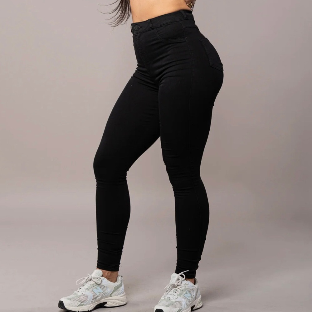 FITJEANS Contour Black High Waist Skinny Jeans Size Medium